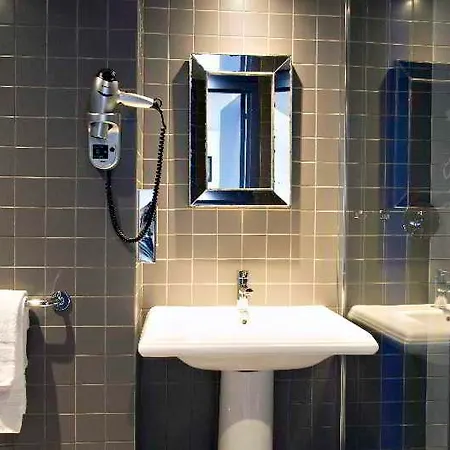 Mademoiselle Hotel 4*
