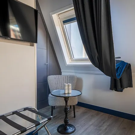 Mademoiselle Hotel Paris