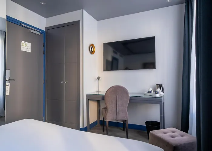 Mademoiselle Hotel 4*