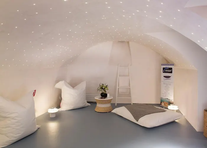 Mademoiselle 4* Paris