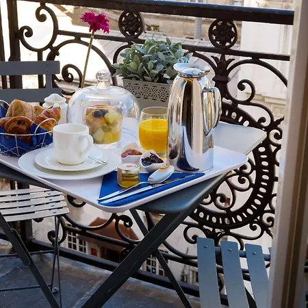 Hotel Mademoiselle 4*